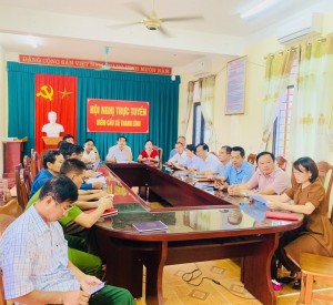 Đ/c Nguyễn Văn Hồng - Bí thư Đảng ủy - Chủ tịch HĐND xã Chủ trì Hội nghị